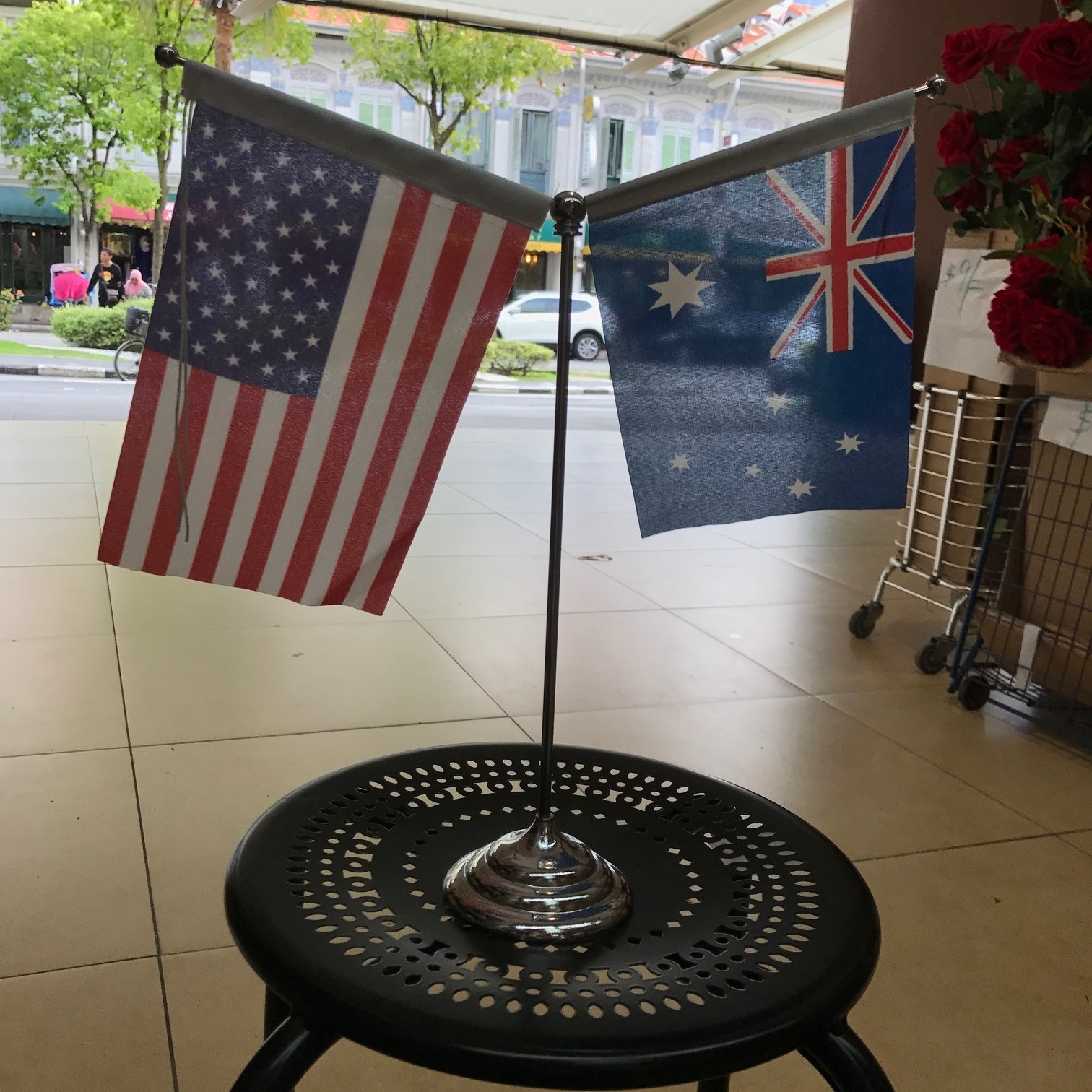 Metal Chrome Y shape Table Flag Stand (Double)